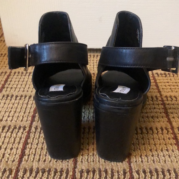 Steve Madden heeled open-toe booties - Picture 4 of 4